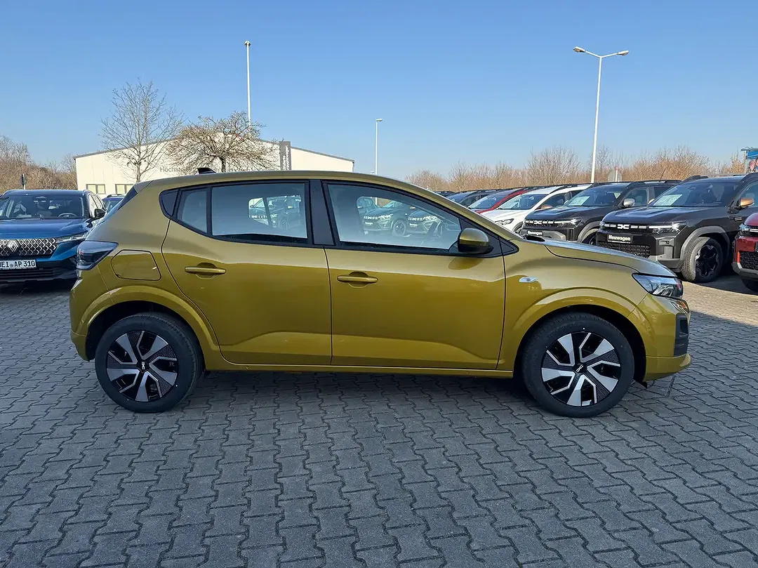 Dacia Sandero - Thumbnail 4