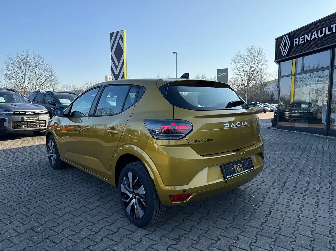 Dacia Sandero - Thumbnail 7