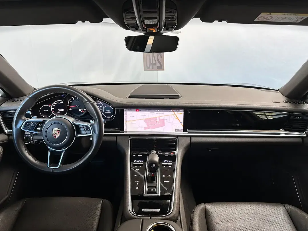 Porsche Panamera - Thumbnail 13