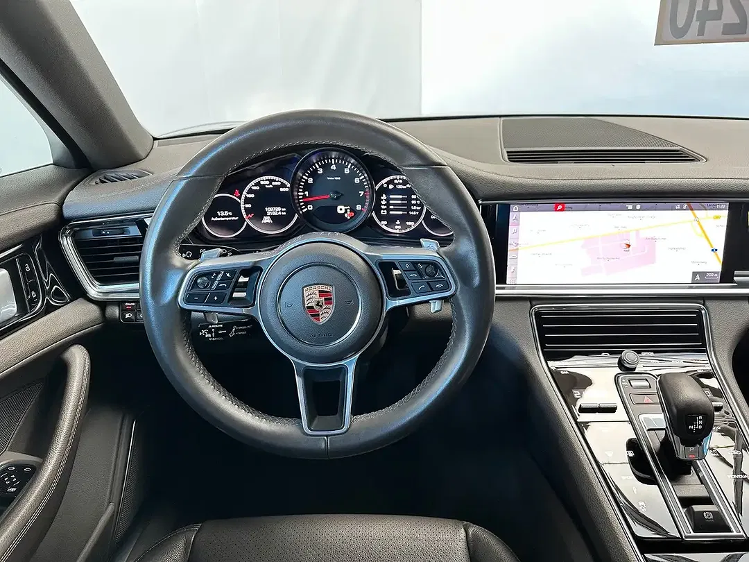 Porsche Panamera - Thumbnail 14