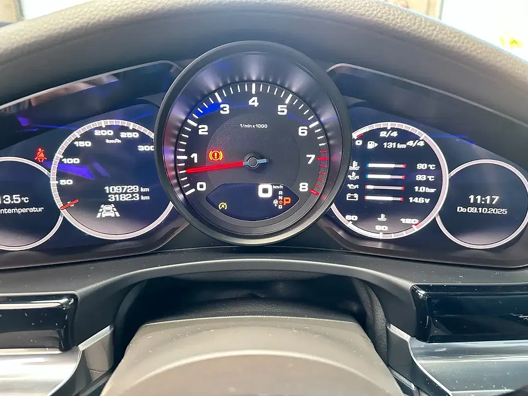 Porsche Panamera - Thumbnail 15