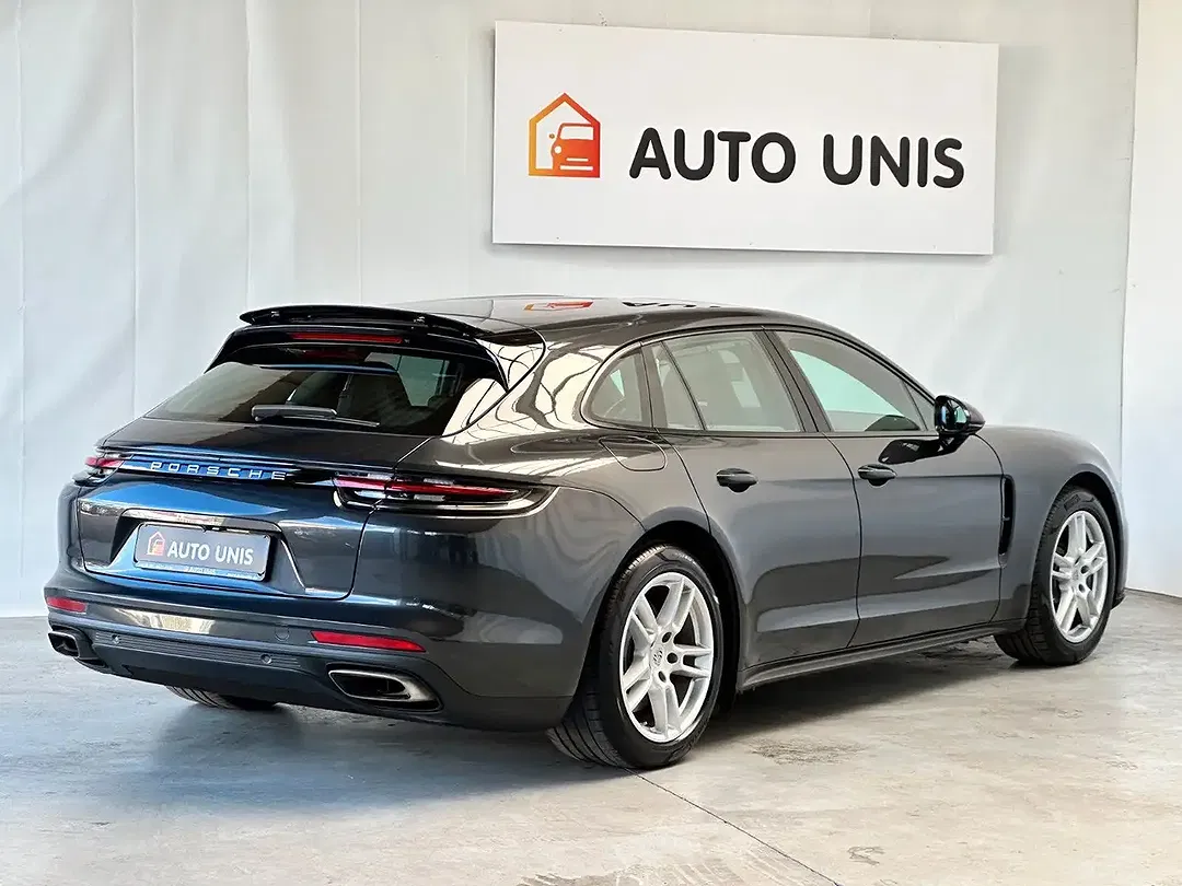 Porsche Panamera - Thumbnail 4