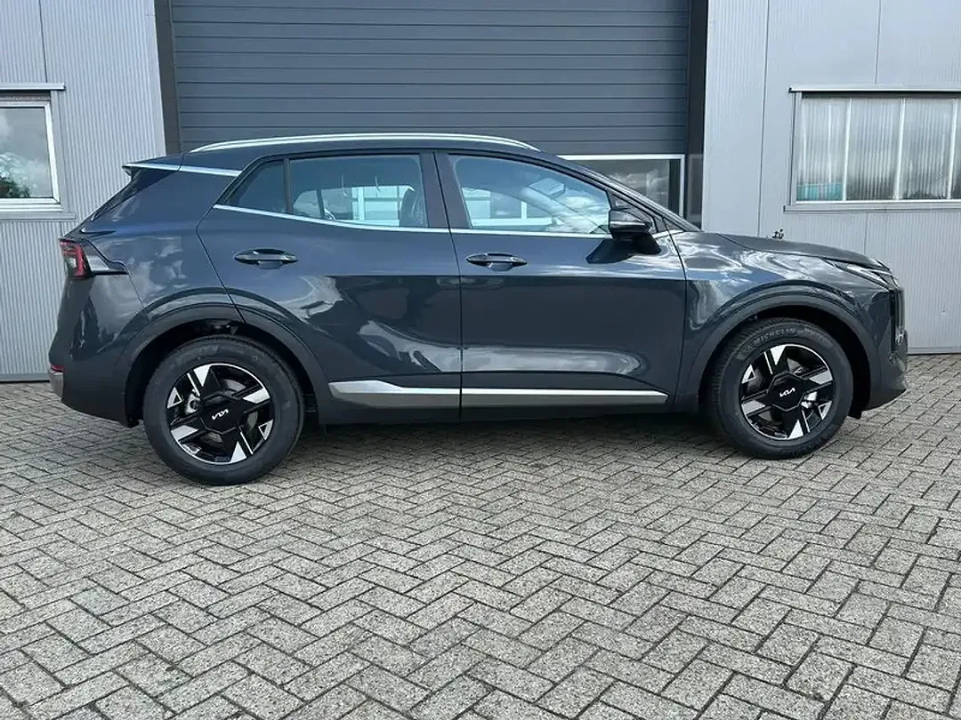 Kia Sportage - Thumbnail 3