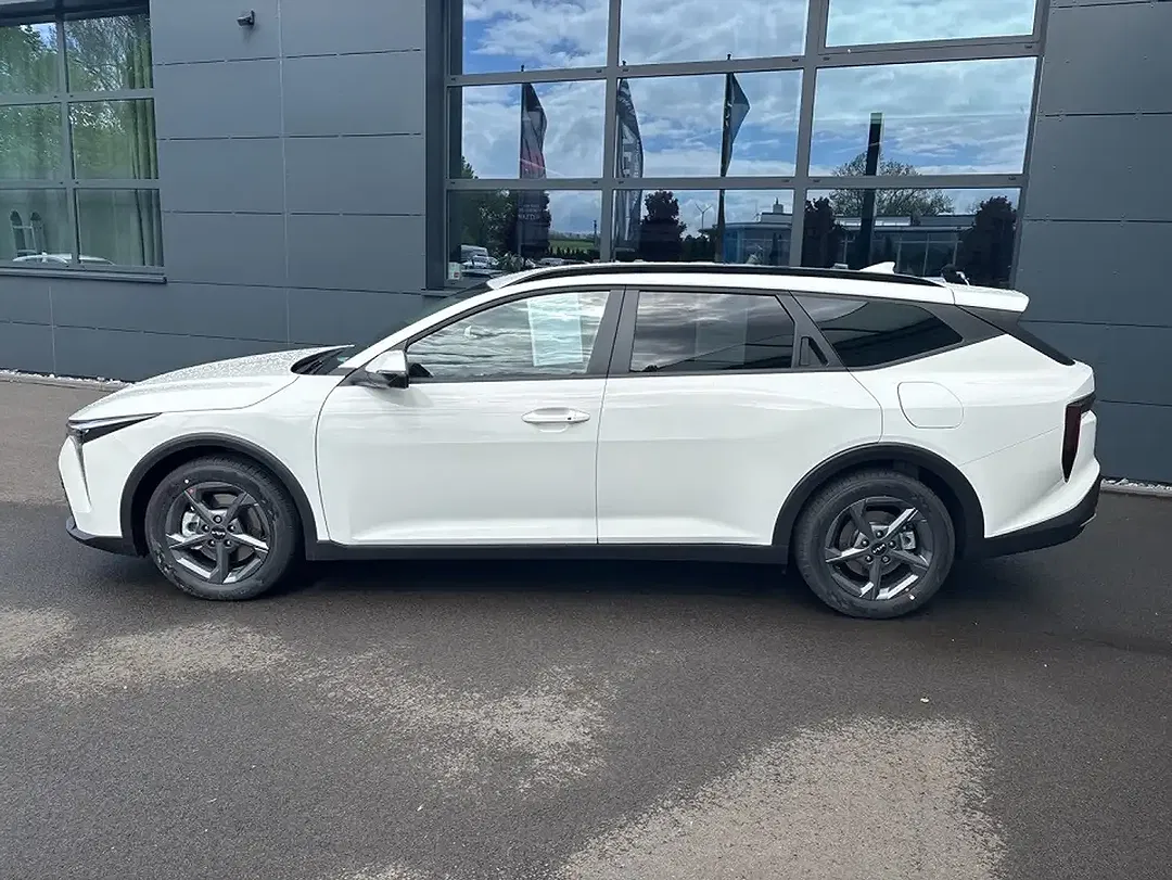 Kia K4 - Thumbnail 5