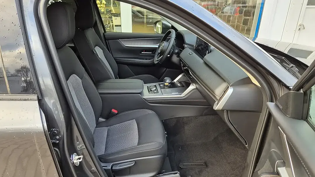 Mazda CX-60 - Thumbnail 4