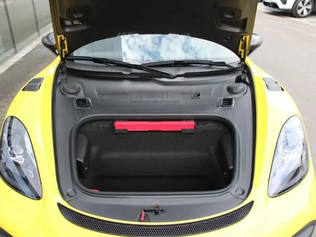 Porsche 718 Spyder - Thumbnail 10