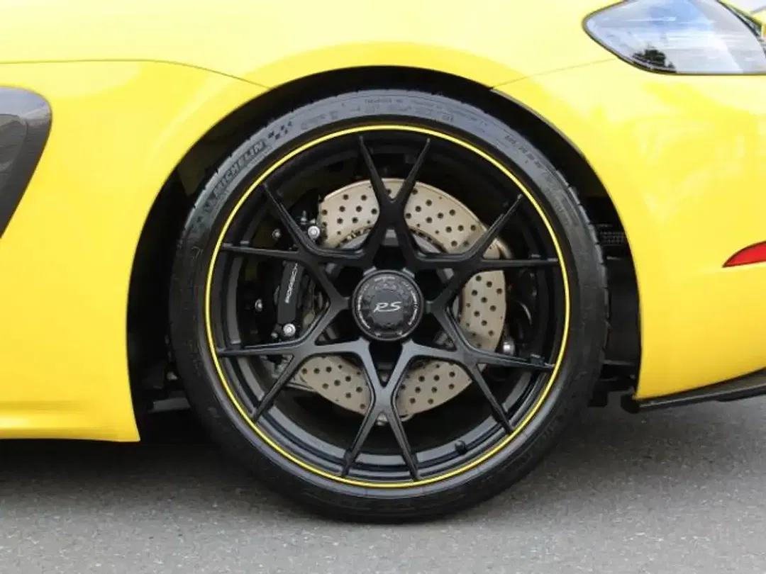Porsche 718 Spyder - Thumbnail 14
