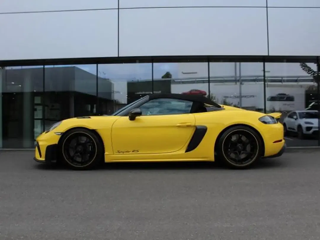 Porsche 718 Spyder - Thumbnail 2