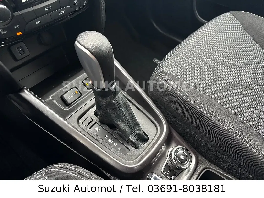 Suzuki Vitara - Thumbnail 12