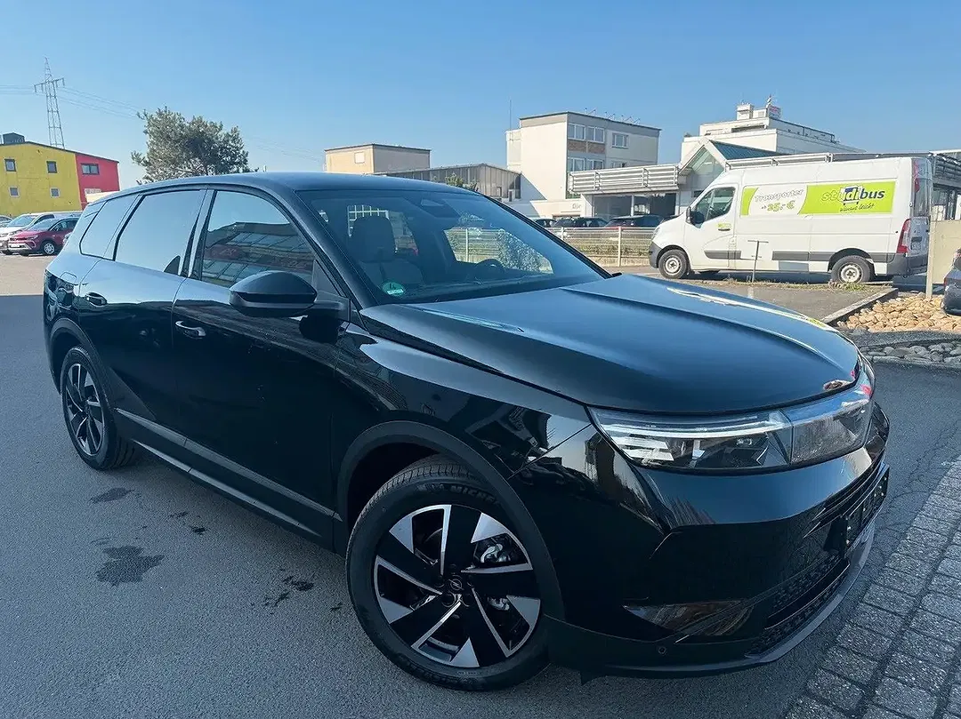 Opel Grandland X - Thumbnail 1