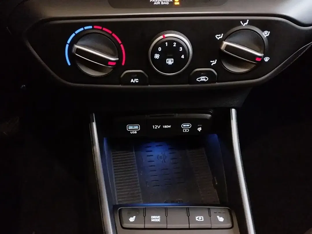 Hyundai i20 - Thumbnail 11