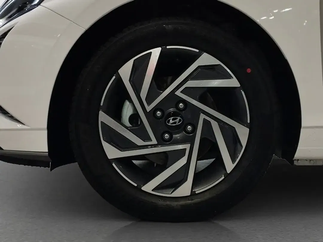 Hyundai i20 - Thumbnail 15