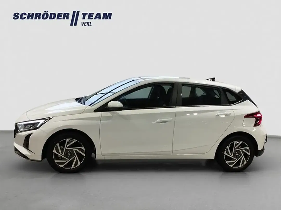 Hyundai i20 - Thumbnail 2