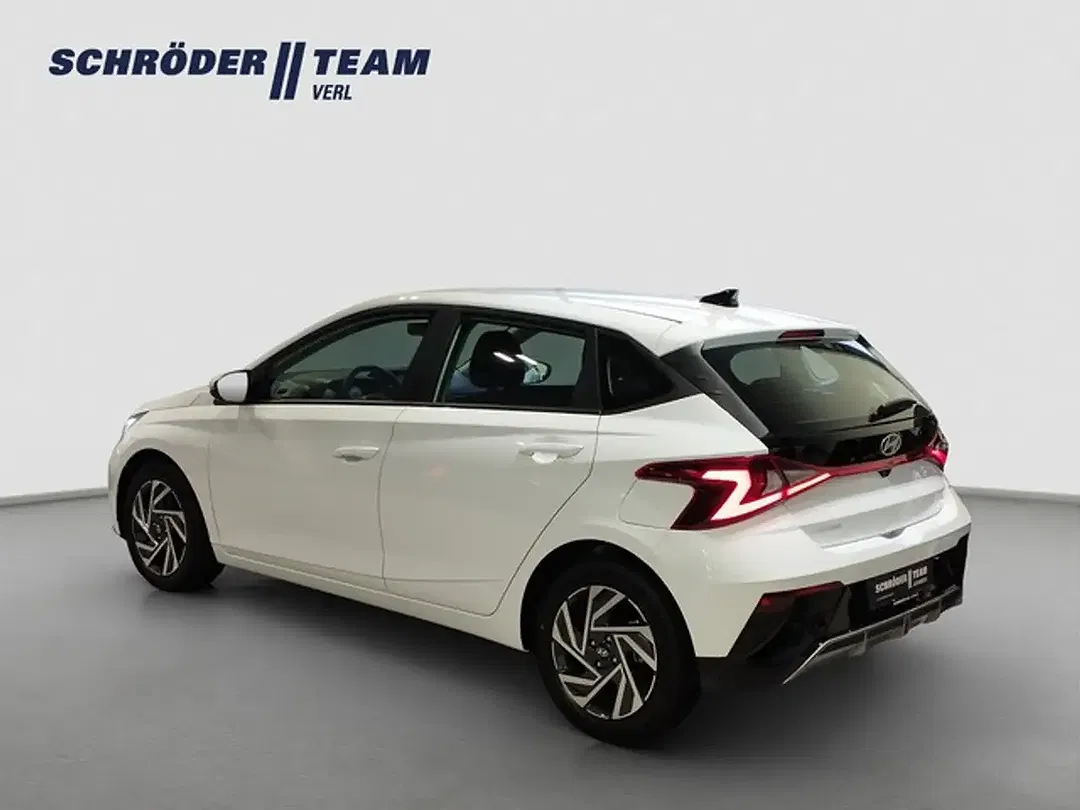 Hyundai i20 - Thumbnail 3