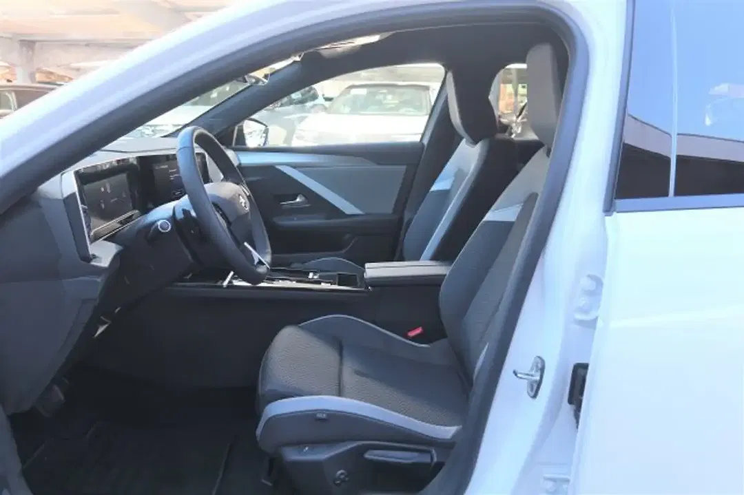 Opel Astra - Thumbnail 6