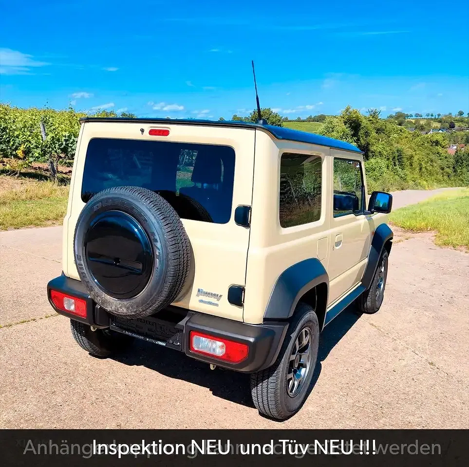 Suzuki Jimny - Thumbnail 9