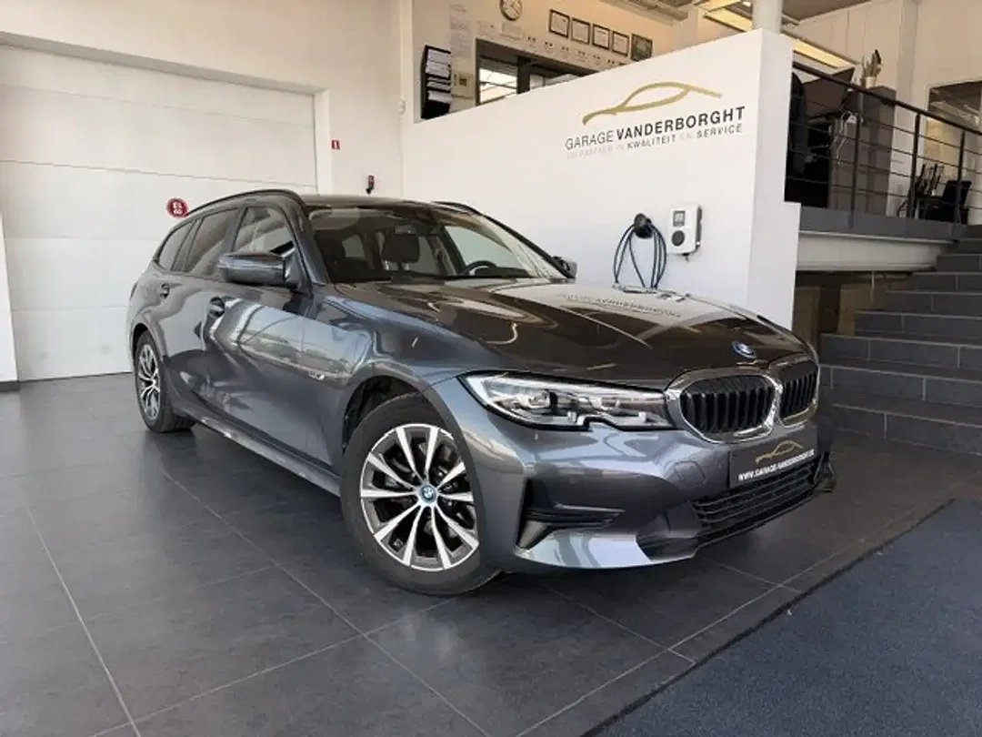 BMW 320 - Afbeelding 1