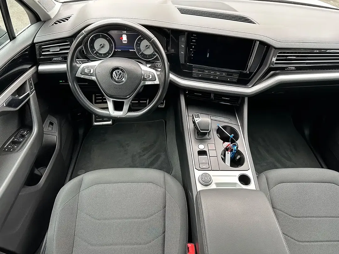 Volkswagen Touareg - Thumbnail 15