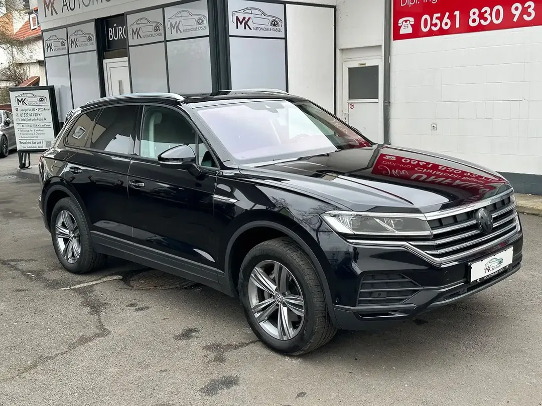 Volkswagen Touareg - Thumbnail 3