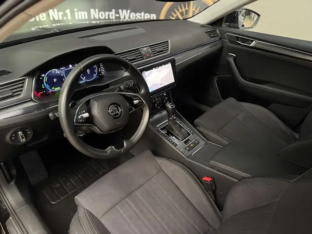 Skoda Superb - Thumbnail 12