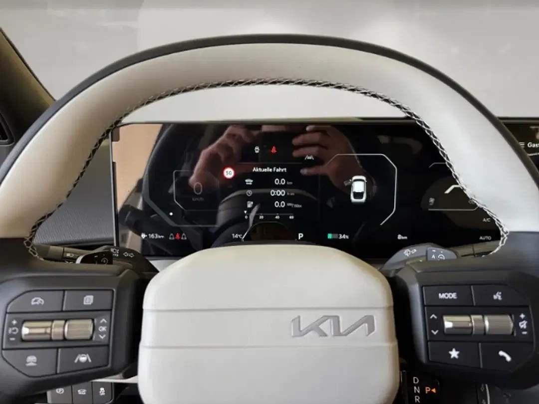 Kia EV4 - Thumbnail 8