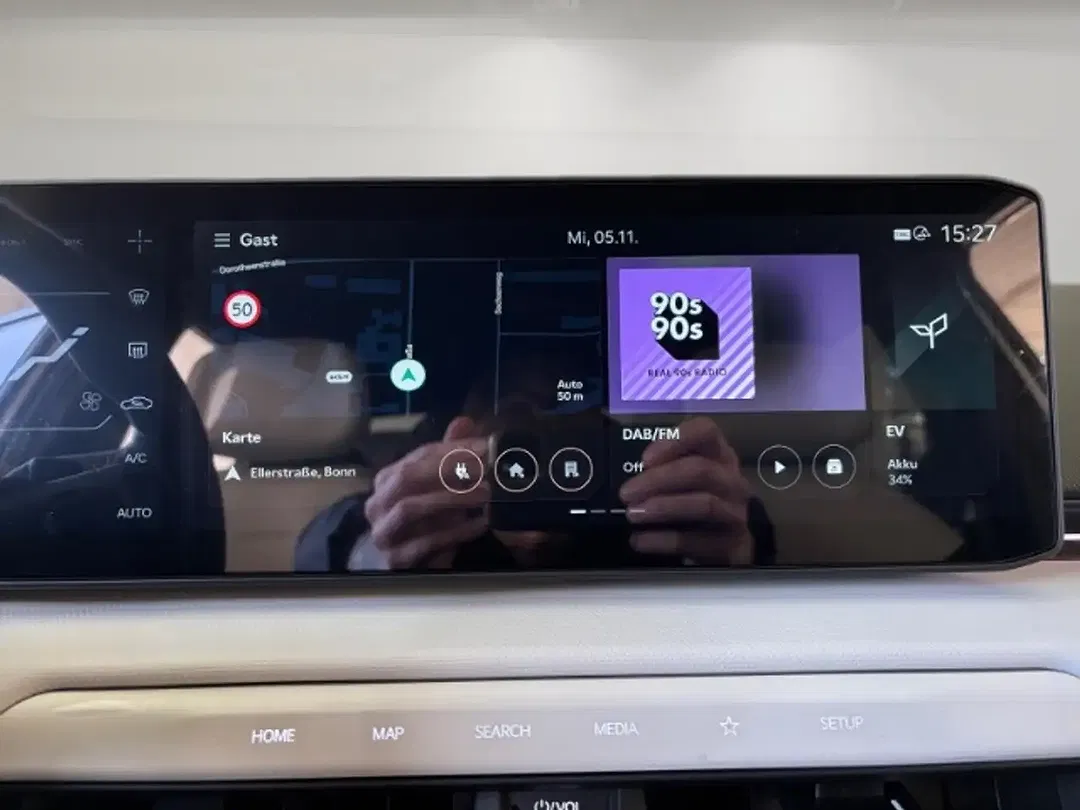 Kia EV4 - Thumbnail 9