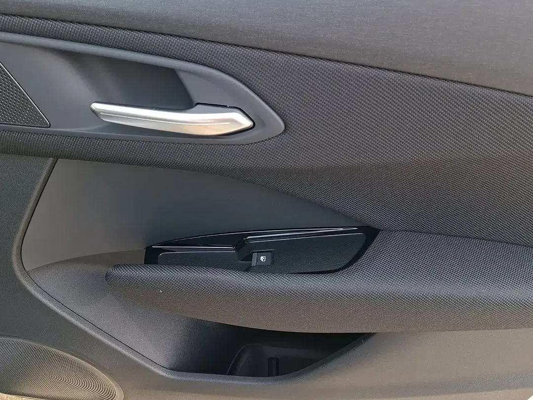 Audi Q3 - Thumbnail 22