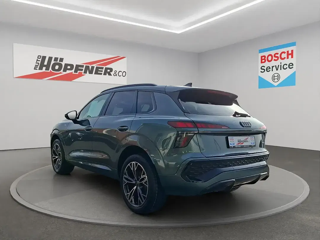 Audi Q3 - Thumbnail 4