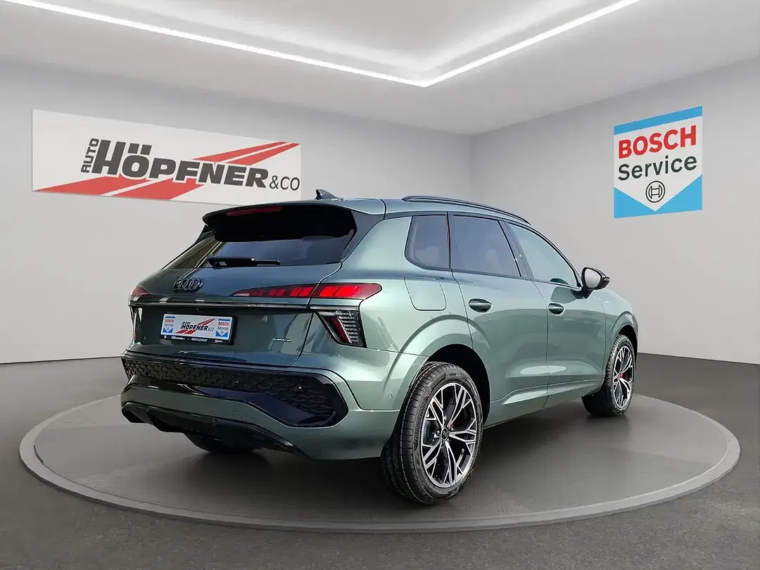 Audi Q3 - Thumbnail 6
