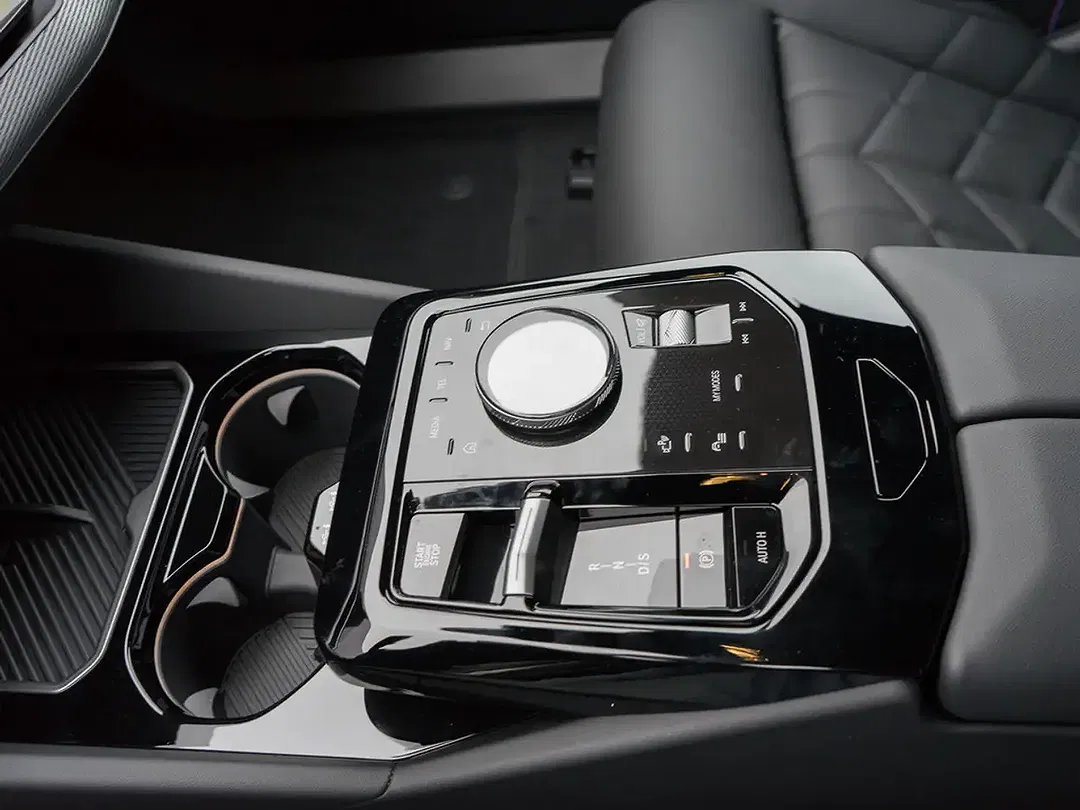 BMW 530 - Thumbnail 11
