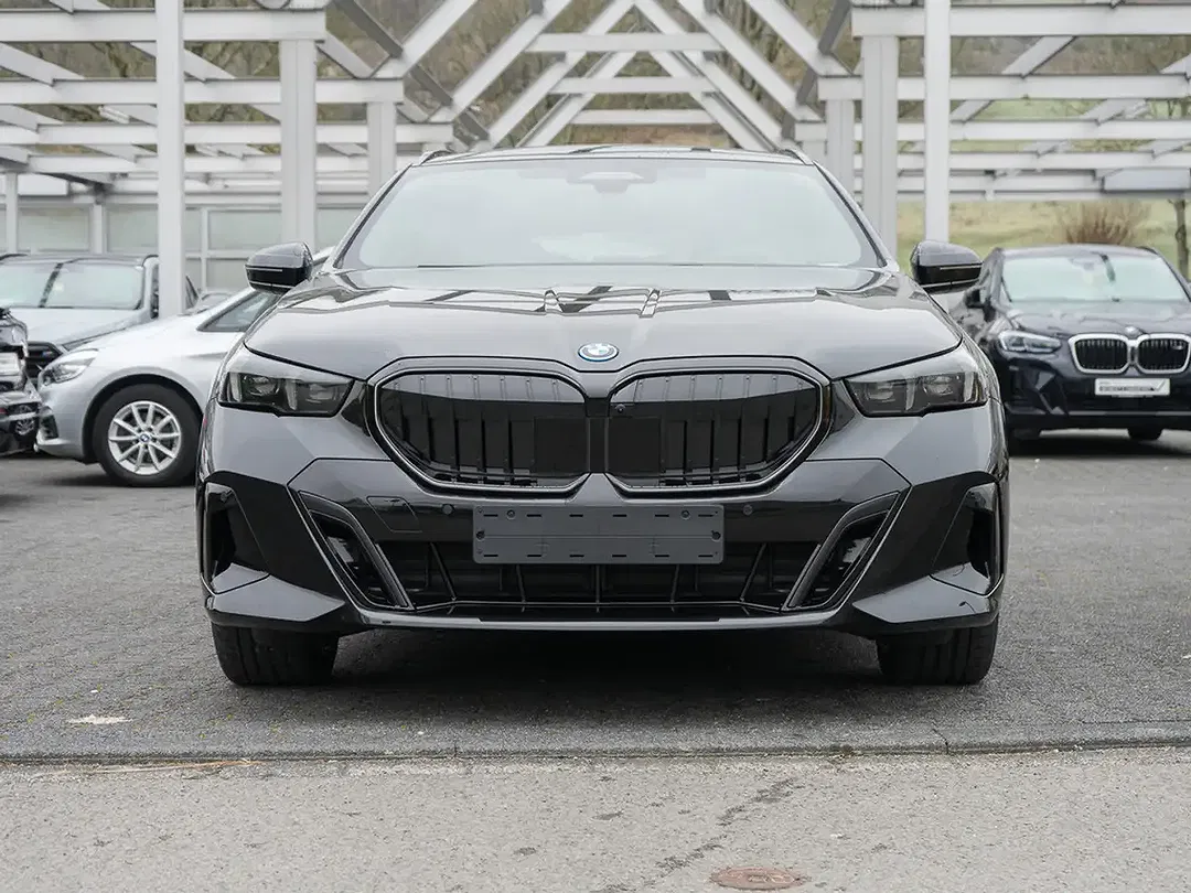 BMW 530 - Thumbnail 3