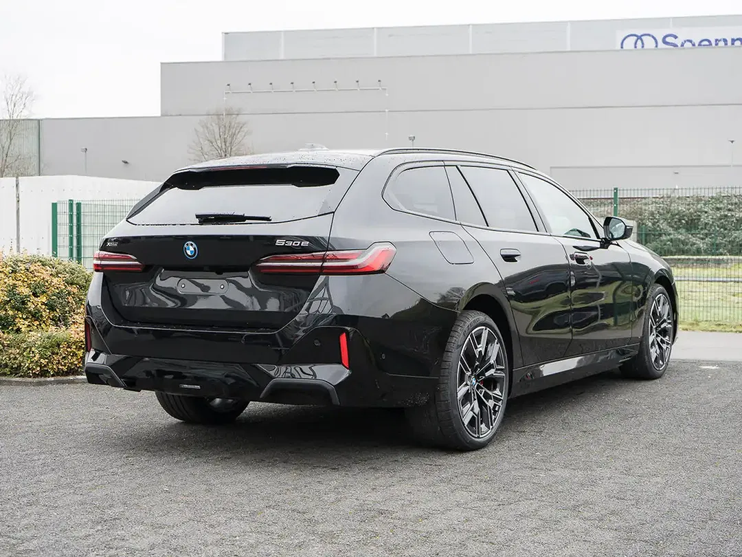 BMW 530 - Thumbnail 4
