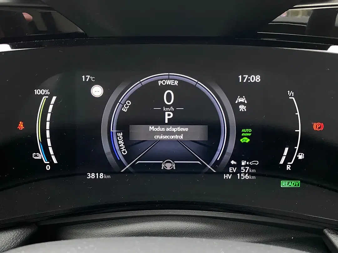 Lexus NX 450h+ - Thumbnail 14