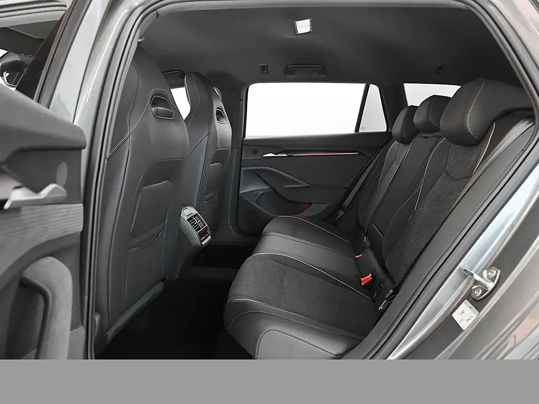 Skoda Superb - Thumbnail 13