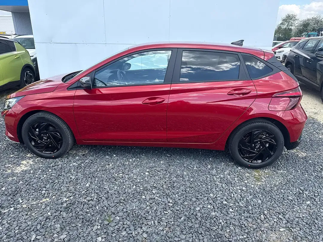 Hyundai i20 - Thumbnail 3