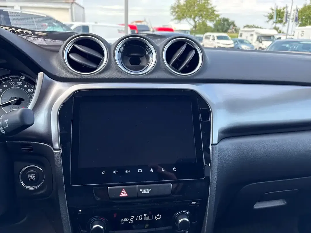 Suzuki Vitara - Thumbnail 12