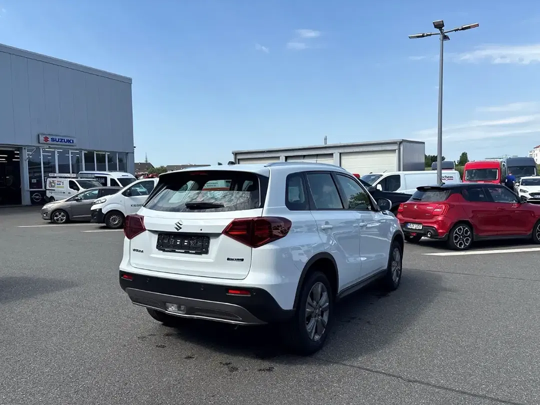 Suzuki Vitara - Thumbnail 5