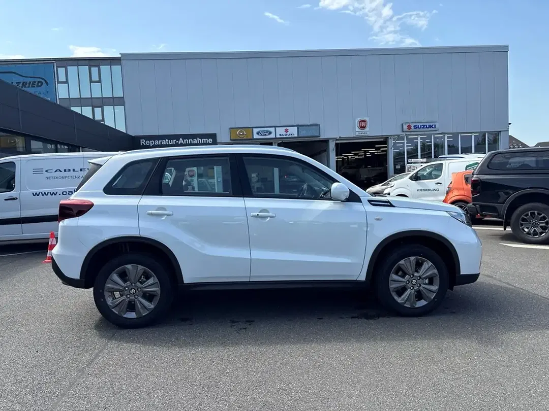 Suzuki Vitara - Thumbnail 6