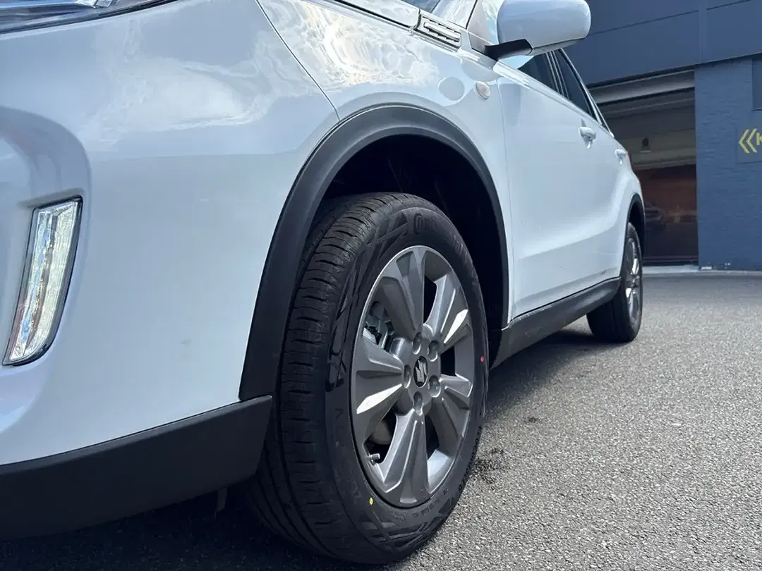 Suzuki Vitara - Thumbnail 7
