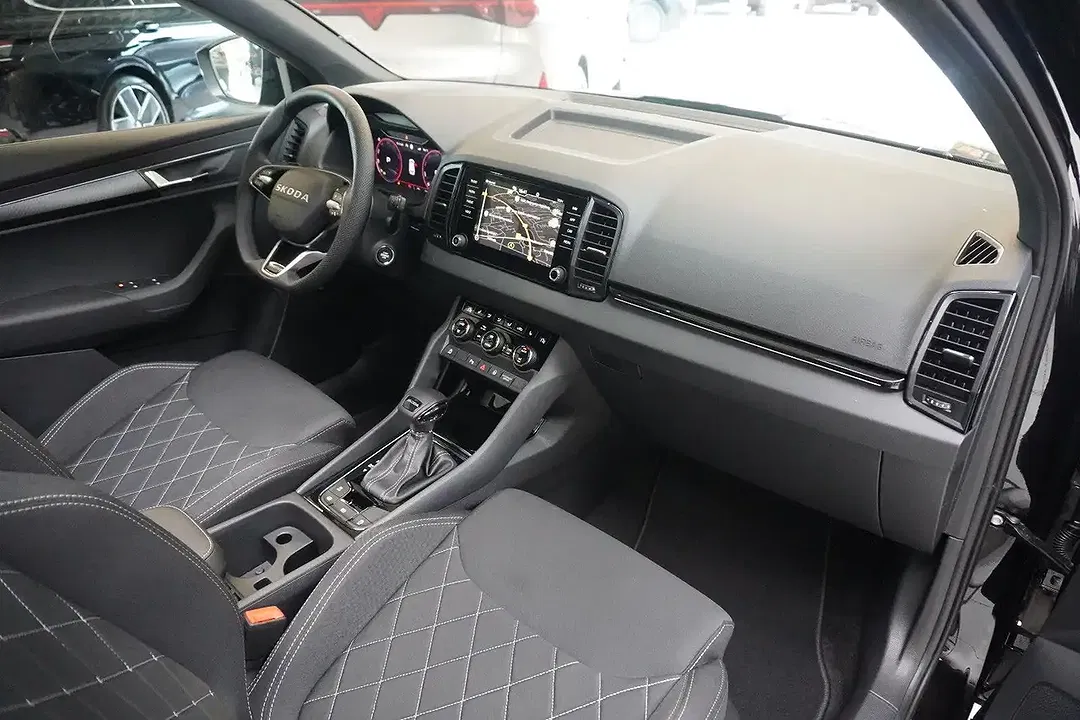 Skoda Karoq - Thumbnail 9