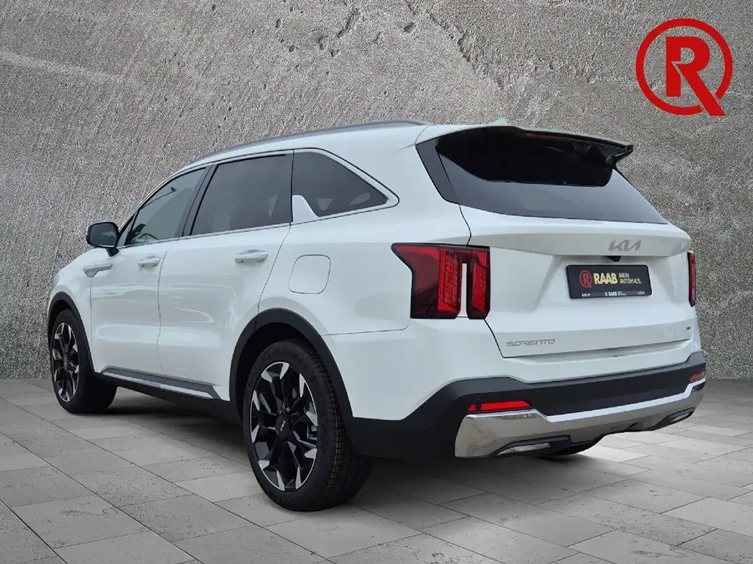 Kia Sorento - Thumbnail 4