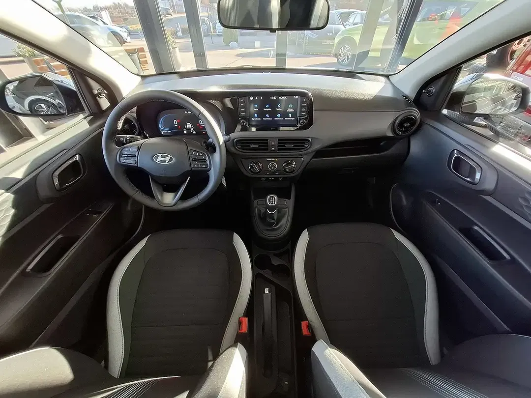 Hyundai i10 - Thumbnail 15