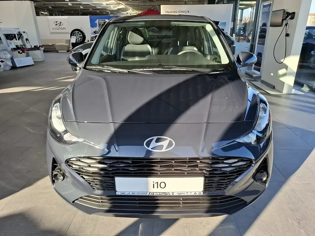 Hyundai i10 - Thumbnail 2
