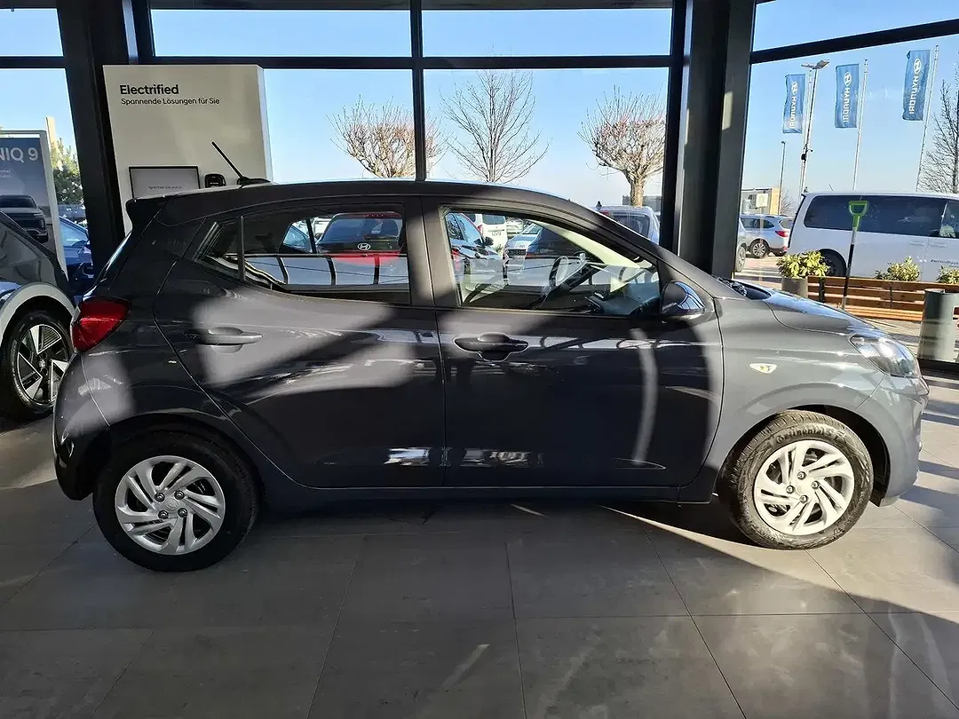 Hyundai i10 - Thumbnail 4
