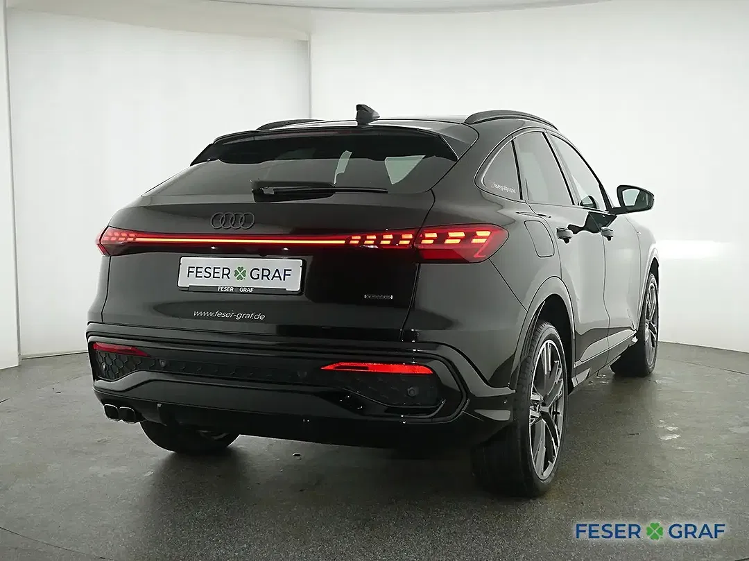 Audi Q5 - Thumbnail 3