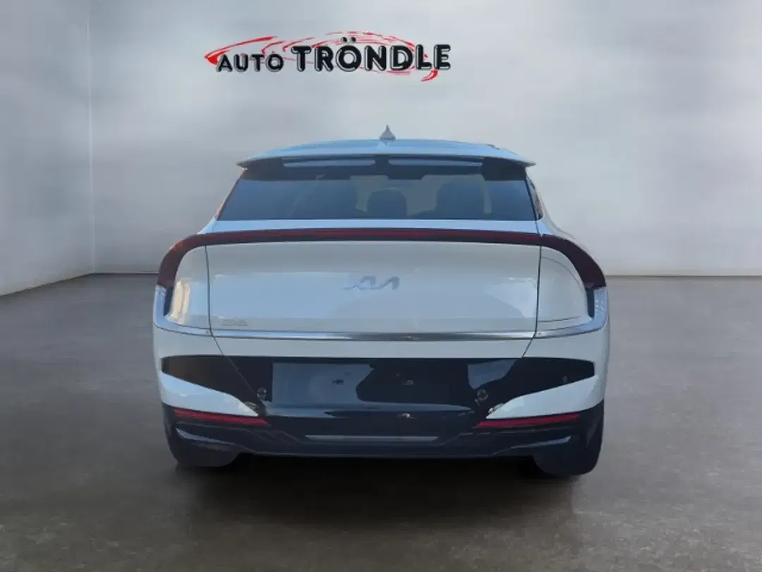 Kia EV6 - Thumbnail 5