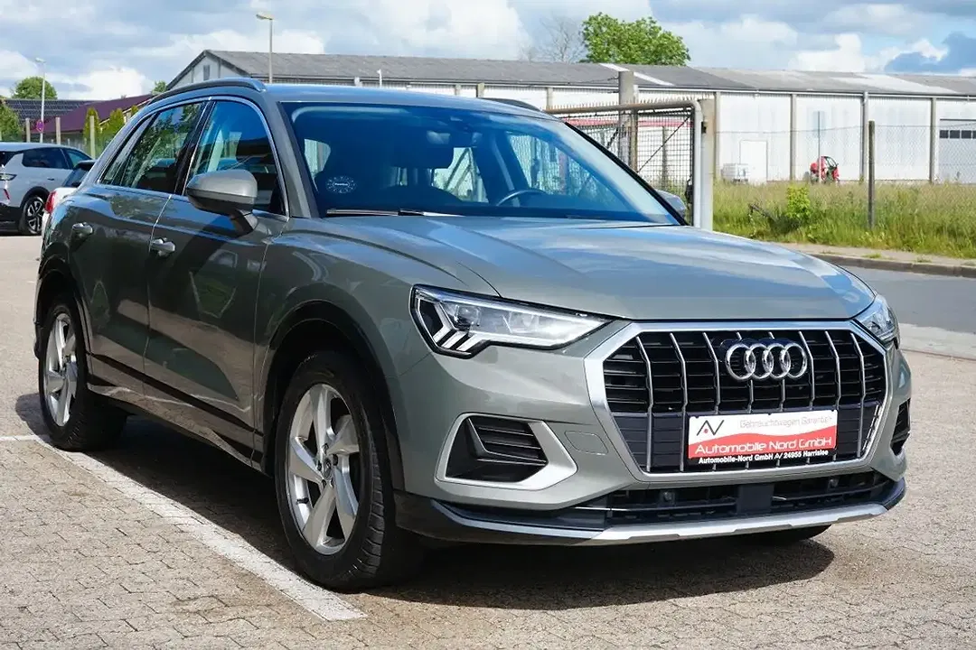 Audi Q3 - Thumbnail 4