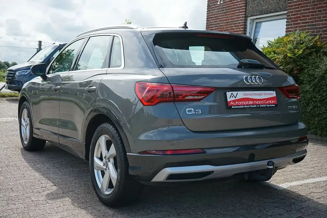 Audi Q3 - Thumbnail 5
