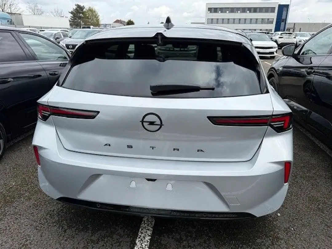 Opel Astra - Thumbnail 5