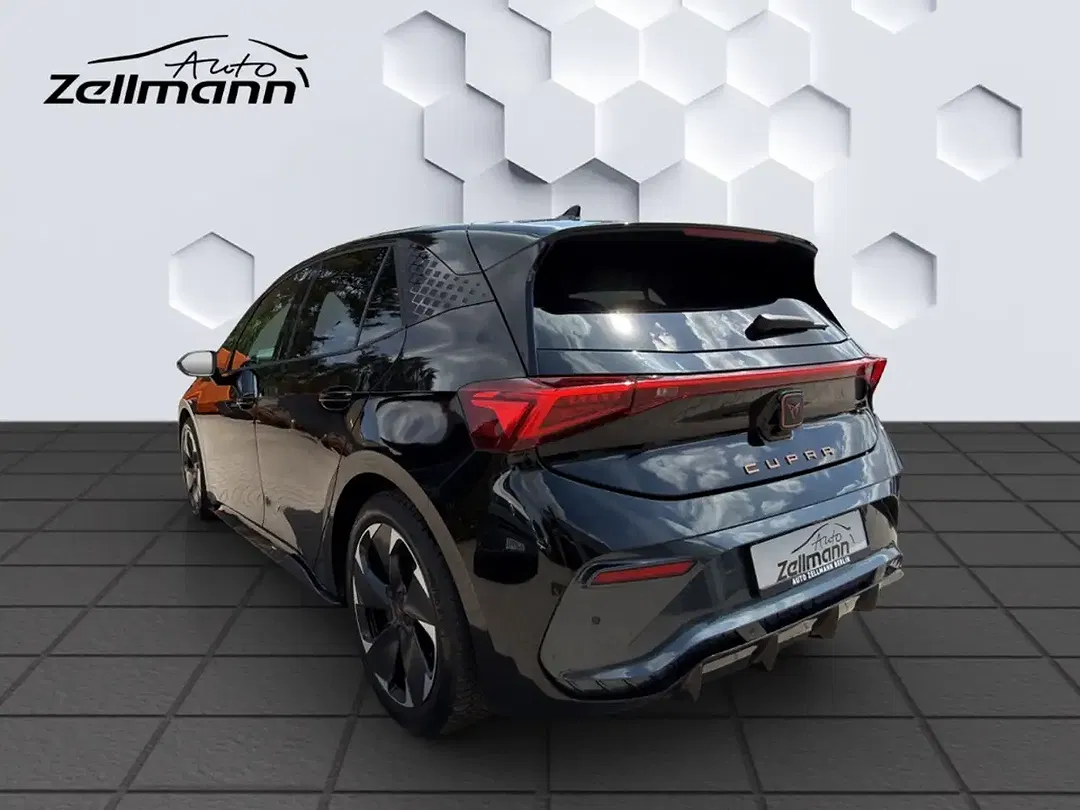 CUPRA Born - Thumbnail 4